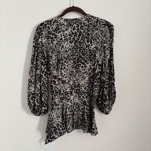 NWT Banana Republic Women's Size XS Multicolor Leopard Print Peplum Wrap Top - Picture 2 of 5